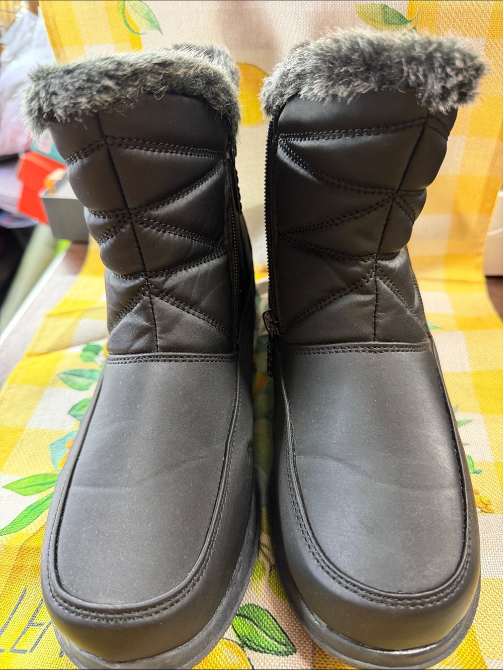 totes Black Quilted Faux-Fur Winter Boots